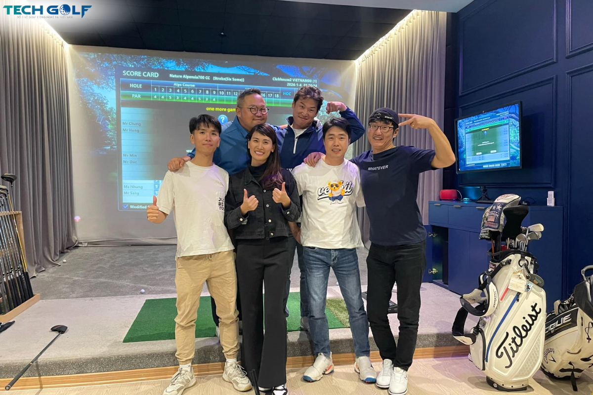 Các golfer hào hứng đăng ký tham dự giải golf 3D Okongolf Chào Xuân Giáp Thìn do Techgolf tổ chức