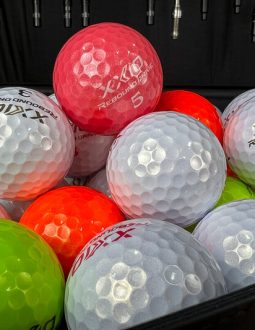 Bóng golf XXIO chủ yếu hướng tới golfer có tốc độ swing chậm