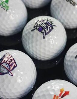 Nên chọn các dịch vụ in ấn uy tín để có hình in bóng golf chất lượng nhất