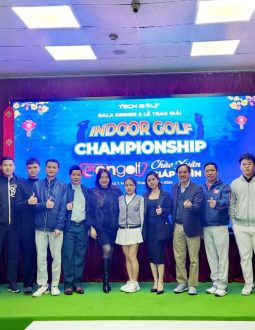 Đại diện Techgolf tri ân các golfer và khách mời tham dự giải golf 3D Okongolf Chào Xuân Giáp Thìn
