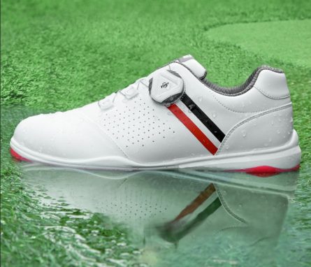 Ưu điểm nổi bật đầu tiên của giày gôn PGM phải kể đến chất liệu cao cấp