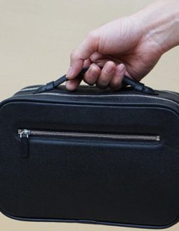 Golfer nên lựa chọn túi golf có trọng lượng nhẹ, nhỏ gọn