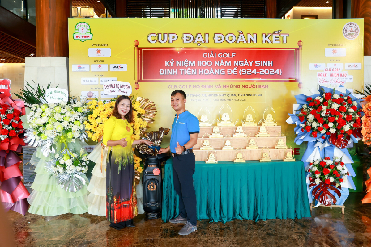 Đại diện Techgolf tham dự giải golf với vai trò nhà tài trợ cho giải HIO