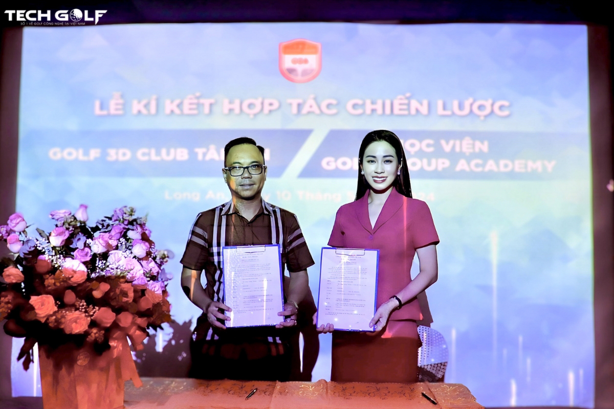 Đại diện Techgolf Tân An ký kết hợp tác với học viện golf GGA